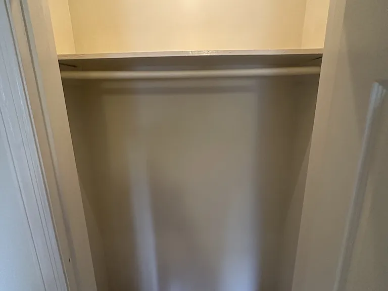 141 Dublin Ct — Photo 30