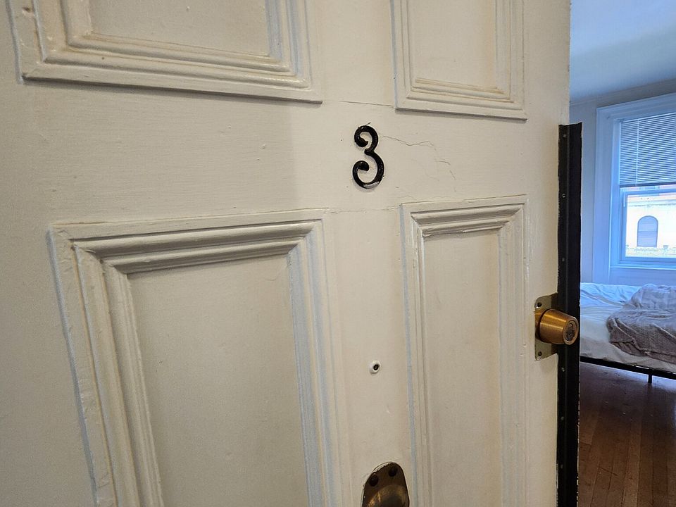 1st image of 28 Massachusetts Ave #3