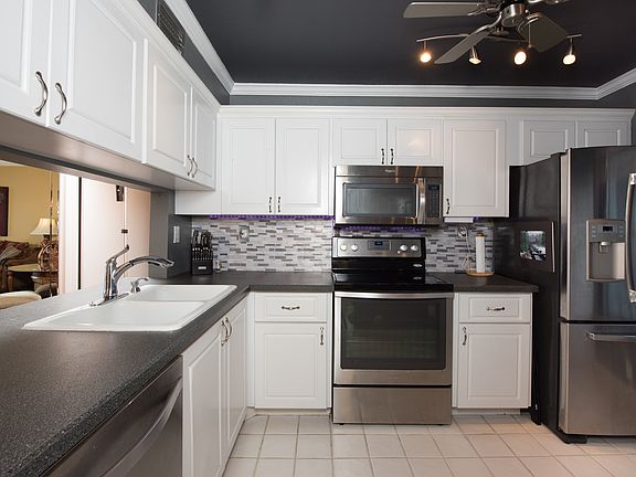 4th image of 6177 Sun Blvd APT 208