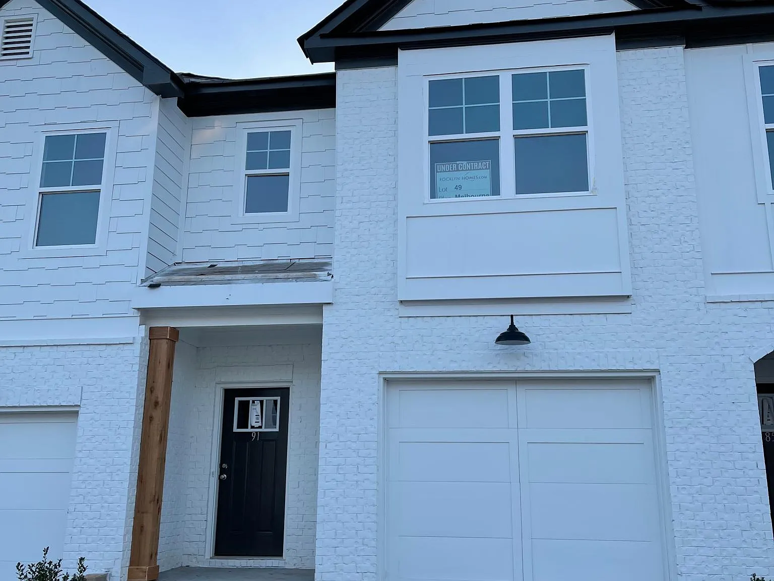 3 bed, 2.5 bath, $2,000 — Photo 1