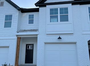 91 Auburn Run Ln, Auburn, GA 30011