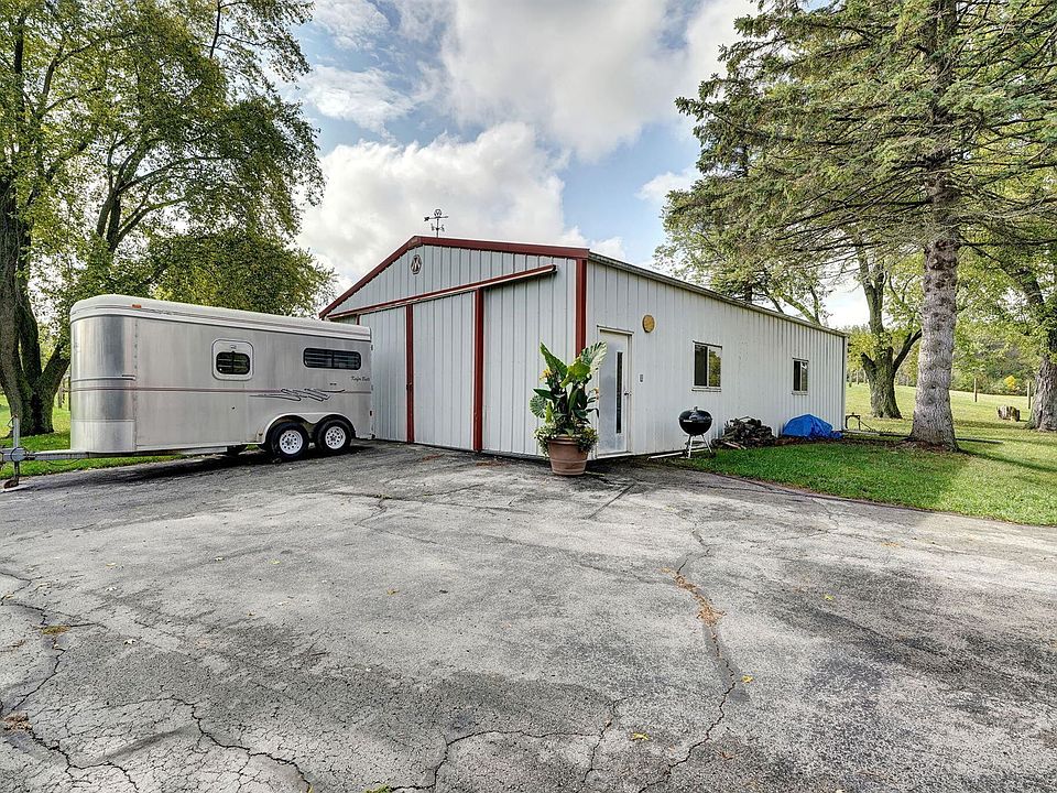 4221 96th St, Franksville, WI 53126 | Zillow