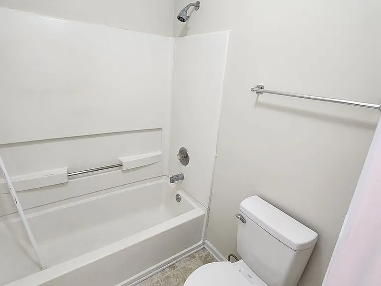 6605 Omni Ct — Photo 12