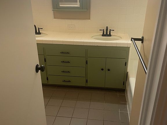 5th image of 5434 E Sussex Way