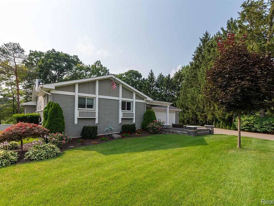 1st image of 9562 Carol Ct