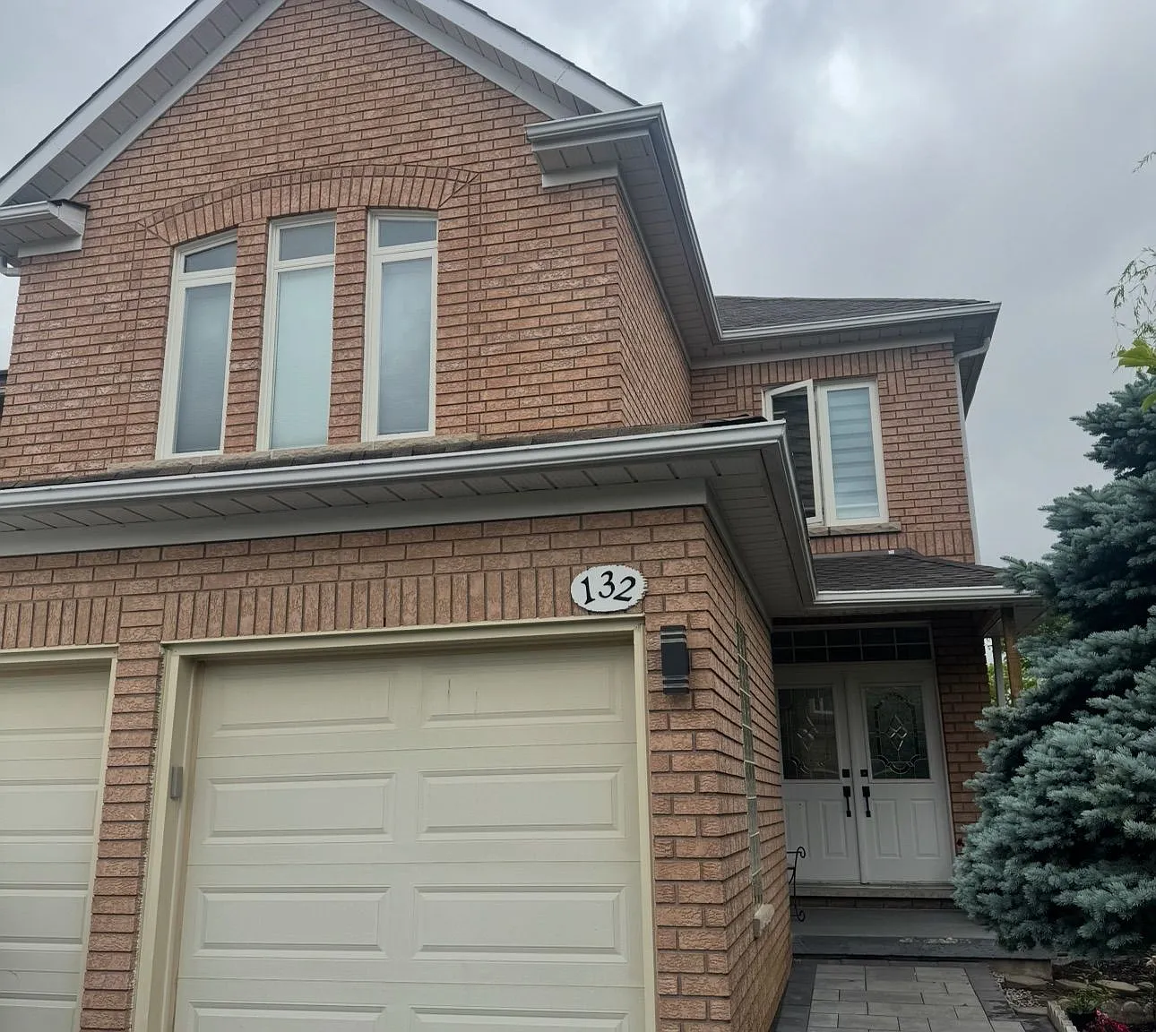 6 bed, $1,750 — Photo 1