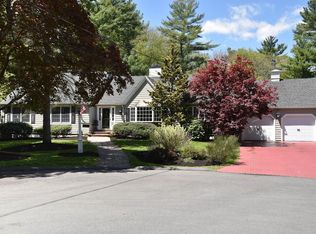 18 Saunders Rd, Lynnfield, MA 01940