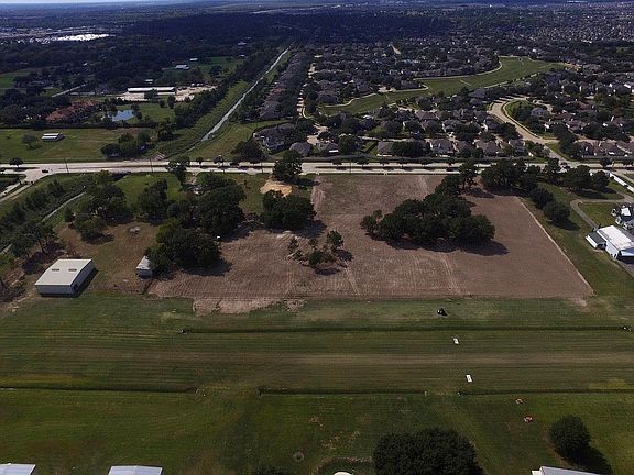 Lot on Rwy 36 (facing west)