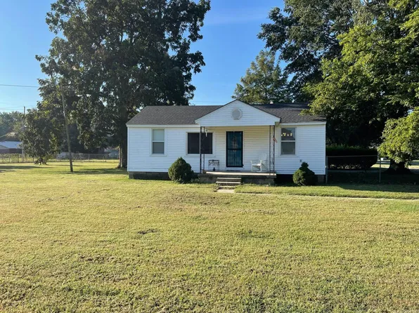 1601 W Main St, Trumann, AR 72472