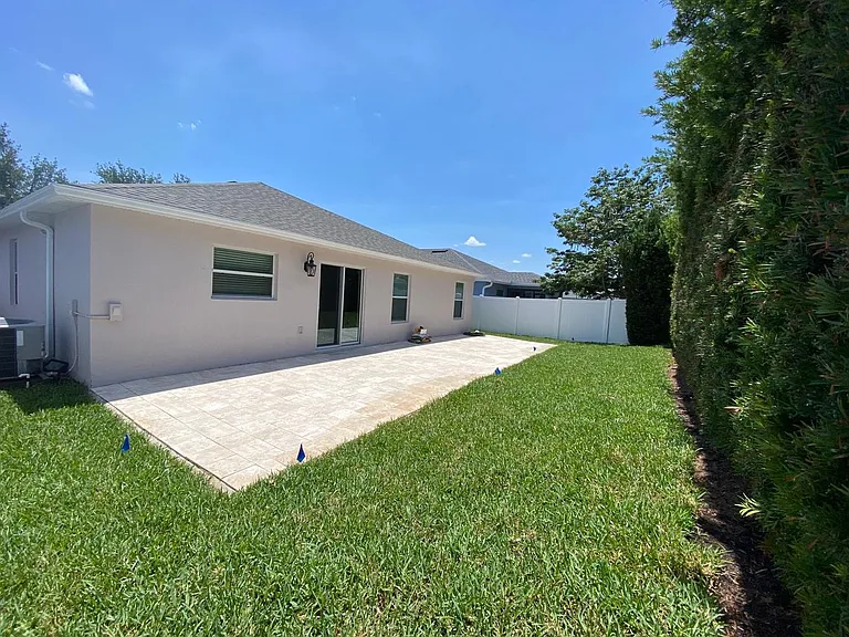 13740 Laranja St — Photo 26