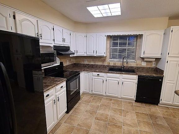 2nd image of 651 Crestview Cir