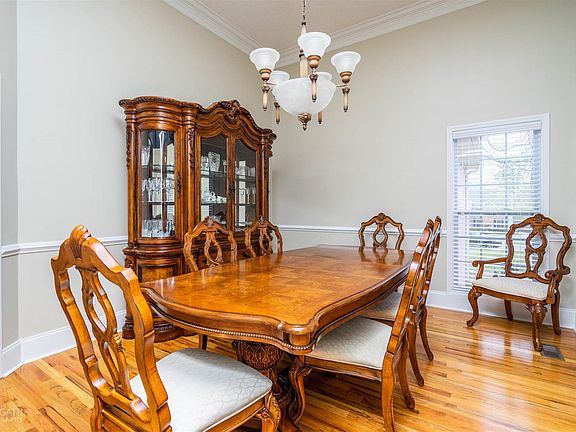 4th image of 204 Watercress Dr