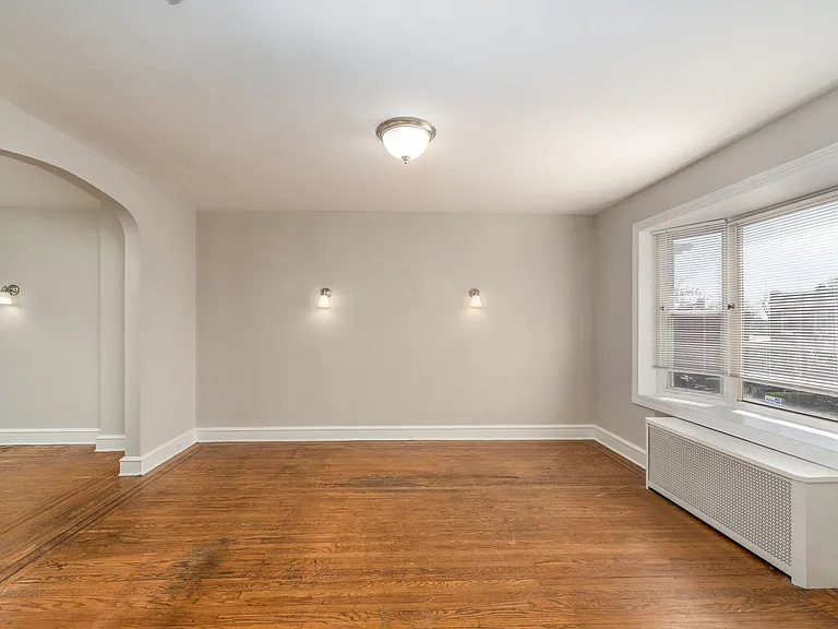 4244 Shamrock Ave — Photo 7