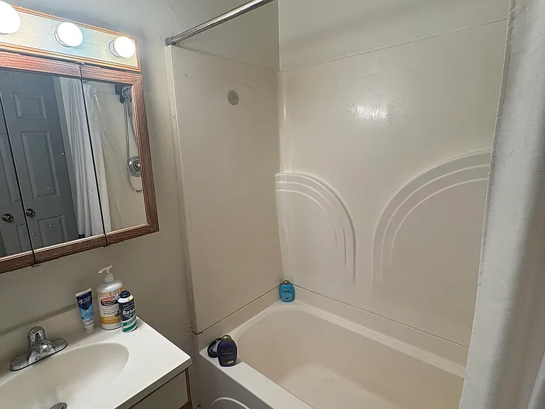 35 Nebraska St #1 — Photo 3