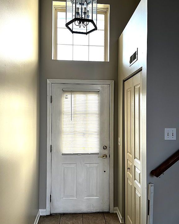 1st image of 1125 Bromley Ct