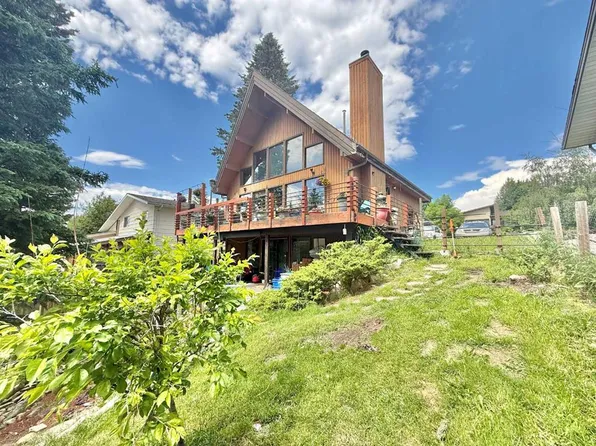 137 NW Reimer Dr, Hinton, AB T7V 1K1