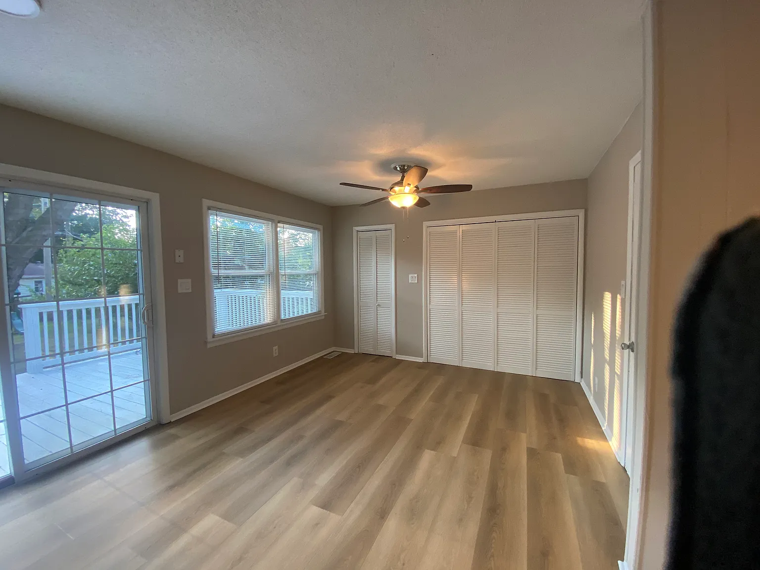 3 bed, 1008 sqft, $1,995 — Photo 4