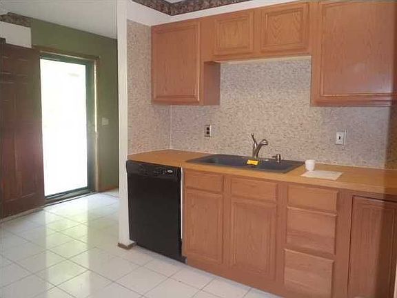 3rd image of 2703 W Anita Ave