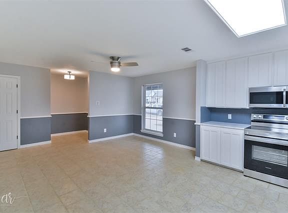 5th image of 8065 Hearne Dr