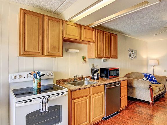 3rd image of 14300 S Padre Island Dr APT 155