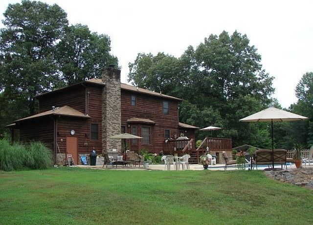 2nd image of 448 Laurel Hills Rd