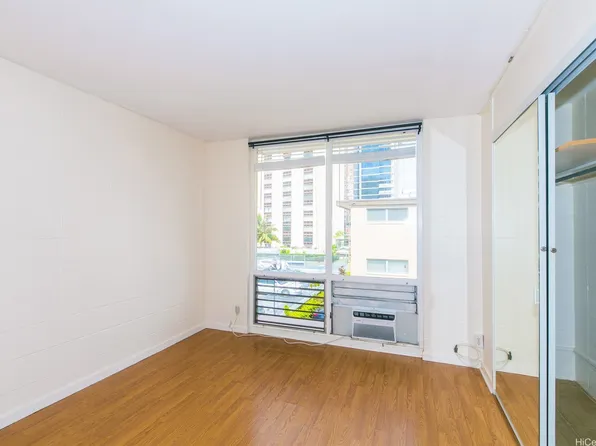 920 Kaheka St APT 22, Honolulu, HI 96814