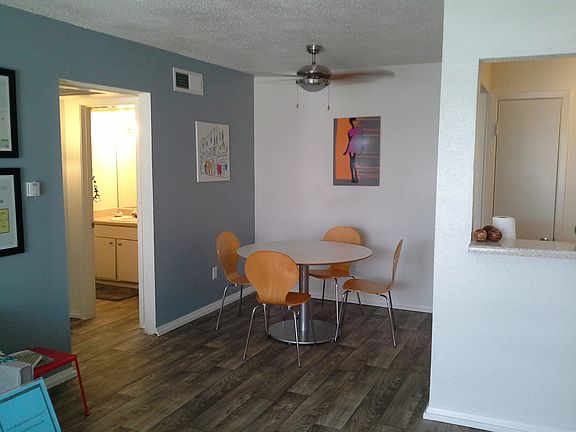 2nd image of 2520 Elmont Dr APT 111