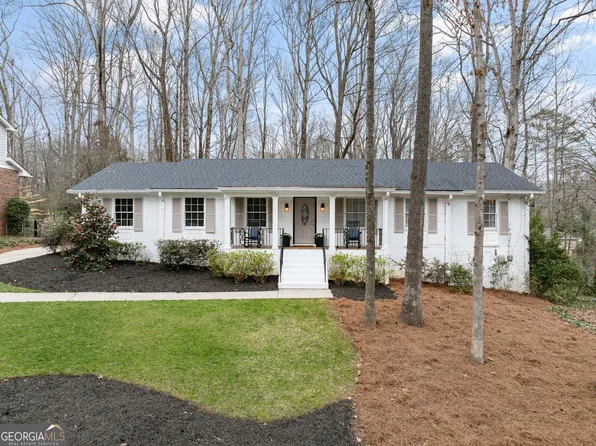 330 W Spalding Dr, Atlanta, GA 30328