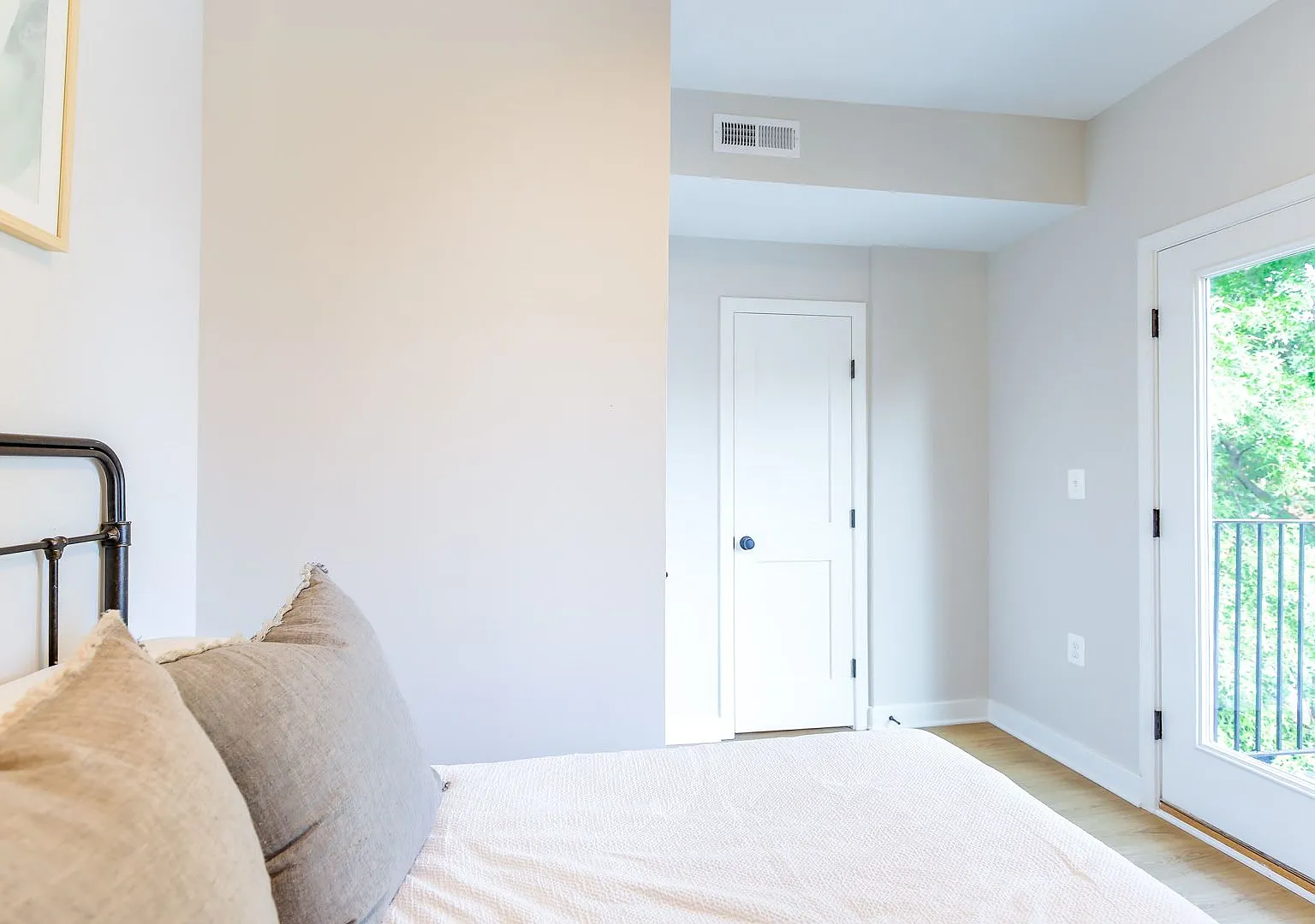 2 bed, 703 sqft, $2,790 — Photo 2