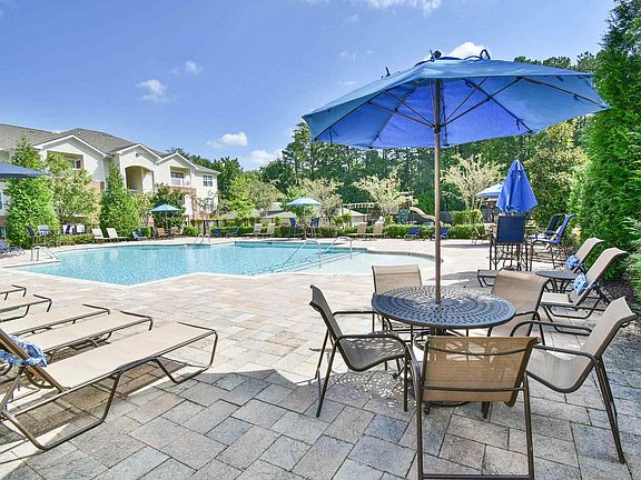 Town Station general photo