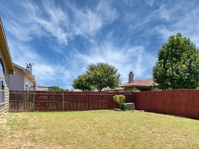 1636 Quail Grove Dr — Photo 34