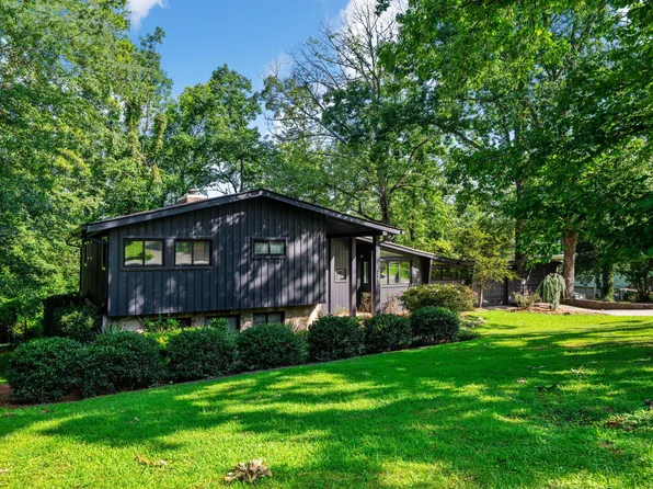 211 Dawn St, Signal Mountain, TN 37377