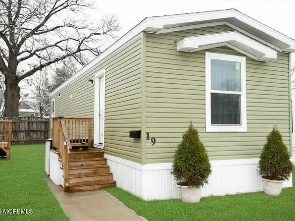 19 Avenue A, Hazlet, NJ 07734
