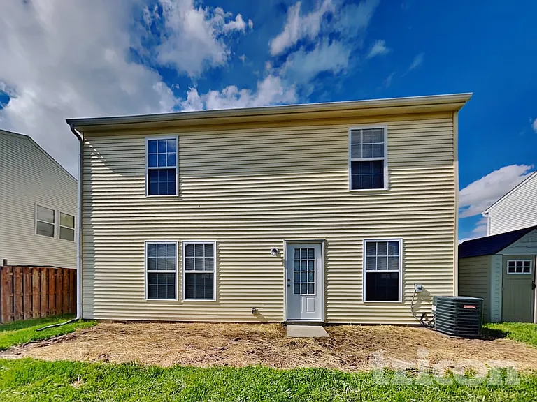 675 Country Gate Dr — Photo 16
