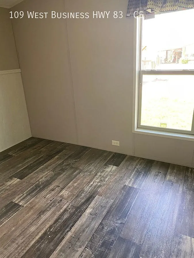 Now leasing — Photo 2