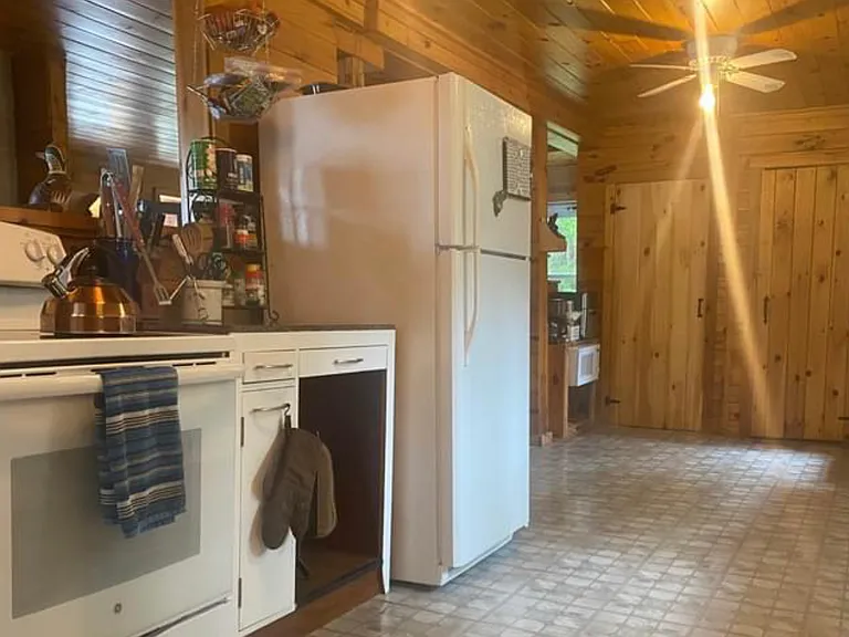 59 Shady Ln — Photo 4