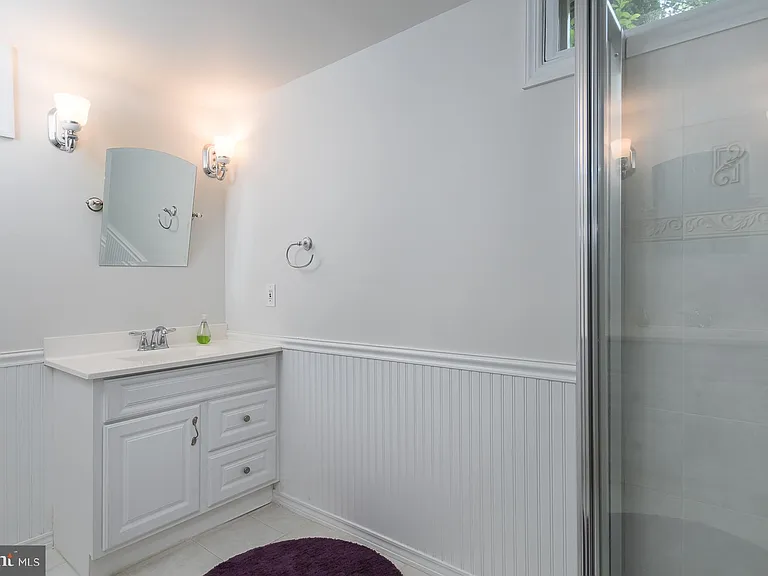 30 Leicester Ct — Photo 26