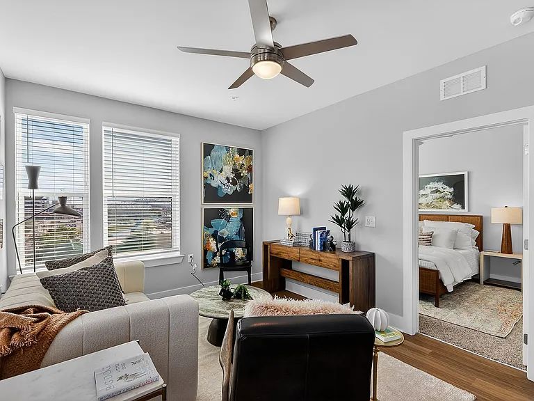 RISE Doro Jacksonville Apartments