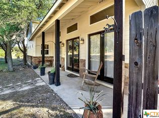 153 Creekside St, Helotes, TX 78023