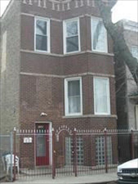 1st image of 1129 N Hamlin Ave