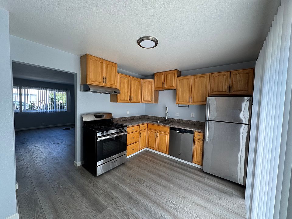 1st image of 22040 Arbor Ave #3