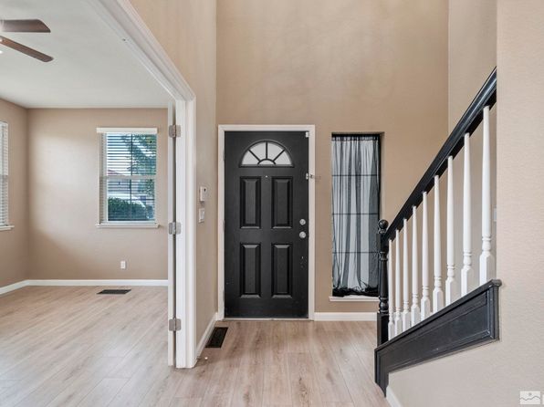 6658 Abbotswood Dr, Sparks, NV 89436