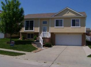 18674 Allan St, Omaha, NE 68135