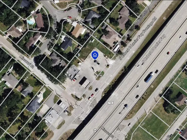 2217 N Highway 146, Baytown, TX 77520