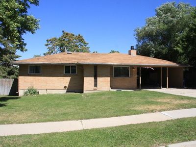 2125 E Castle Hill Ave, Cottonwood Heights, UT, 84121