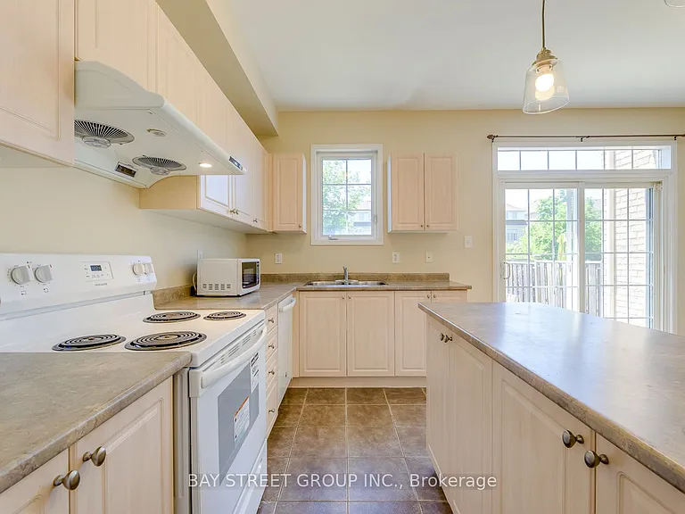 2413 Whistling Springs Cres — Photo 16