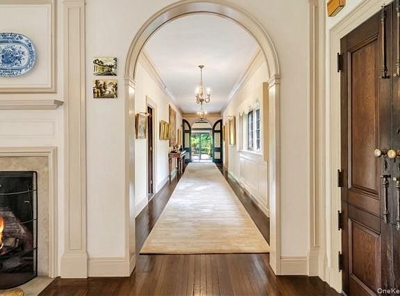 5th image of 95 Piping Rock Road