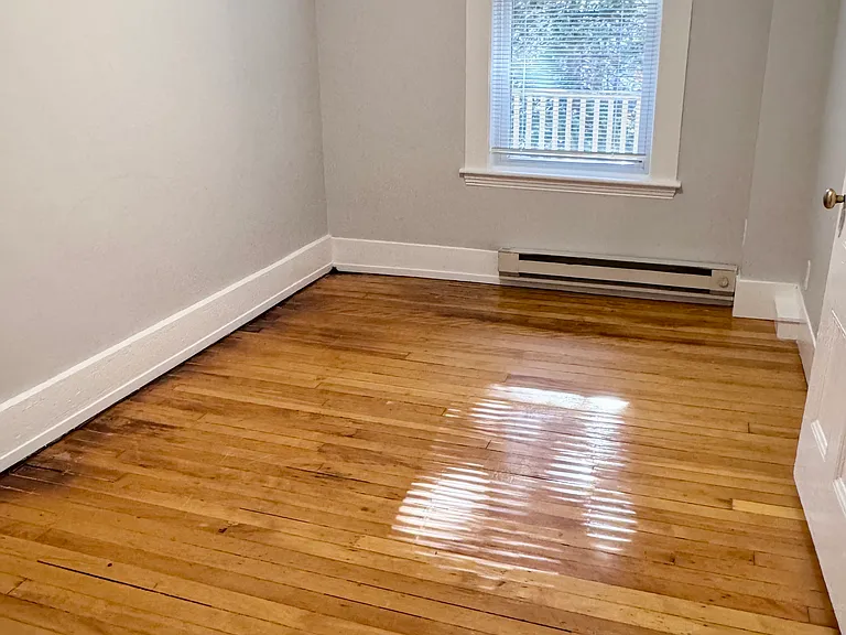 702 Green St — Photo 13
