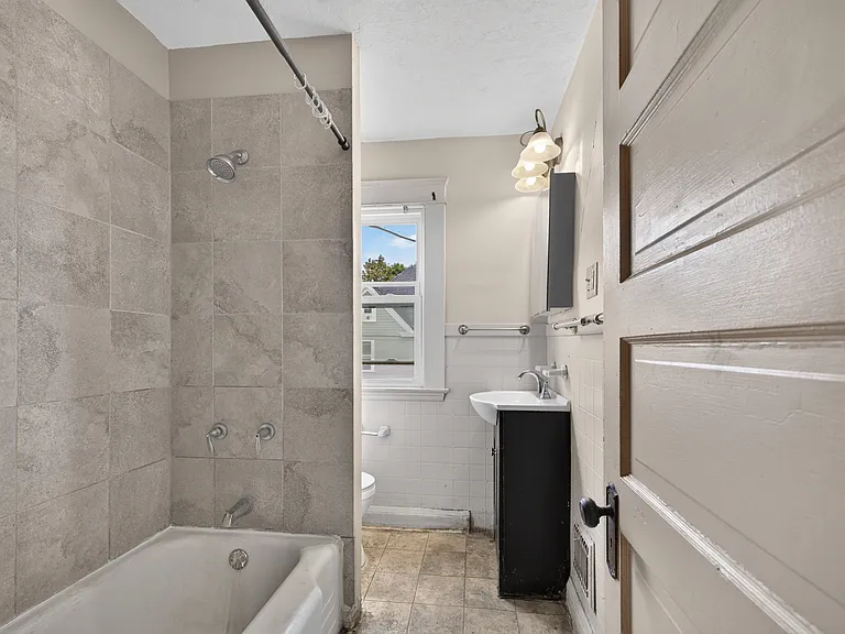 855 Ohio Ave #855 — Photo 12