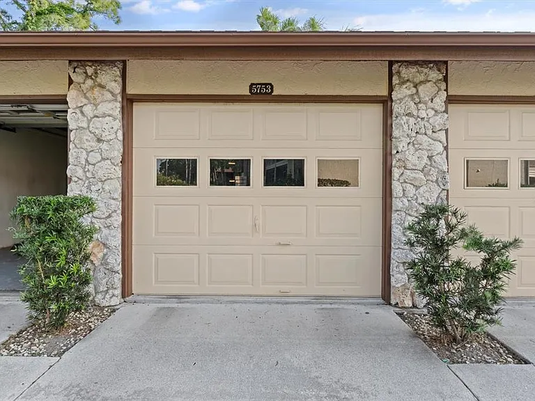 5753 Avista Dr — Photo 39